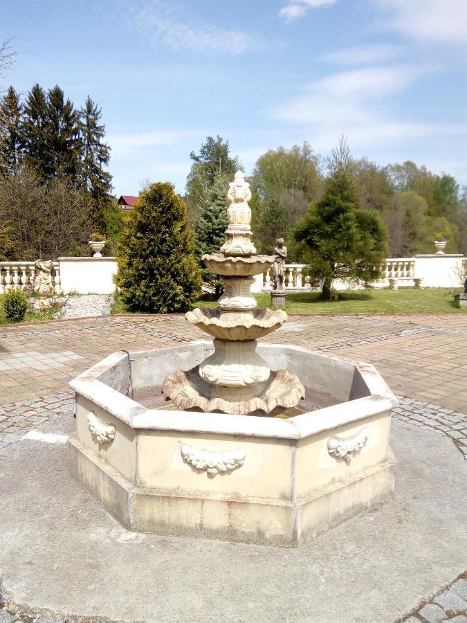 Zamecek Zdiky - Zamecky Apartman Bujanov Buitenkant foto